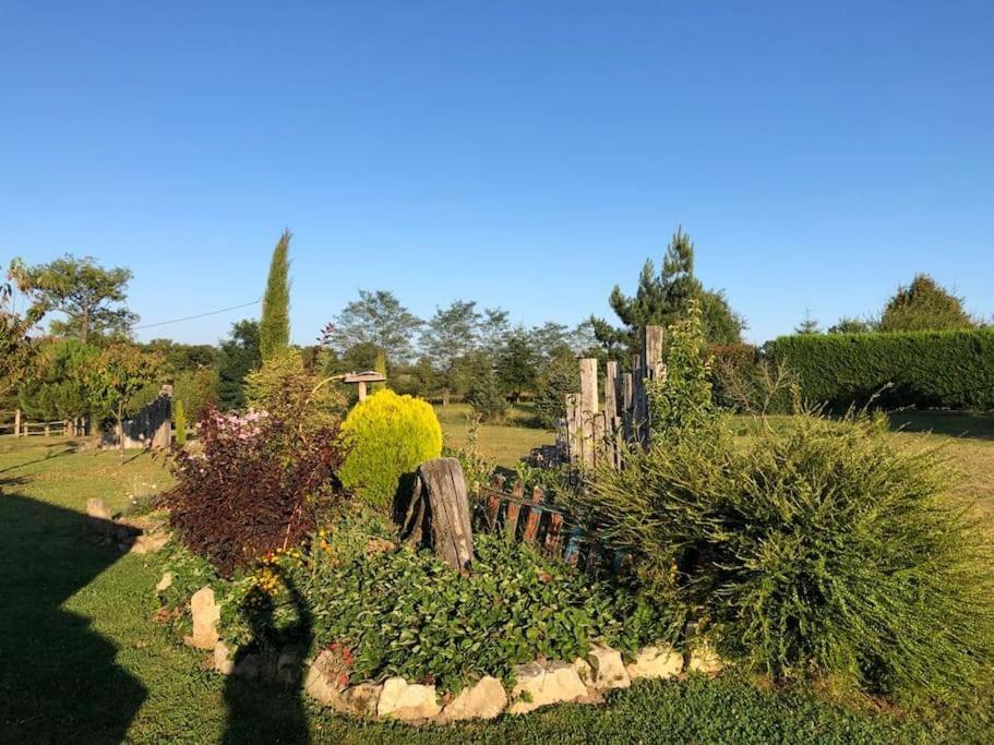 Country House With Swimming Pool Le Moulinas Saint-Salvadou Exterior photo